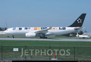 Airbus A330-243 RR SAS