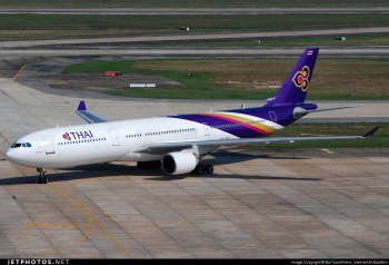 Airbus A330-321 PW Thai Airways