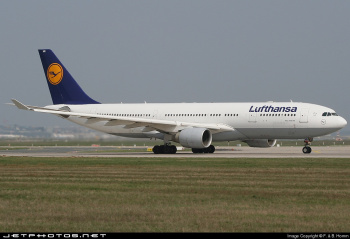 Airbus A330-223 PW Lufthansa