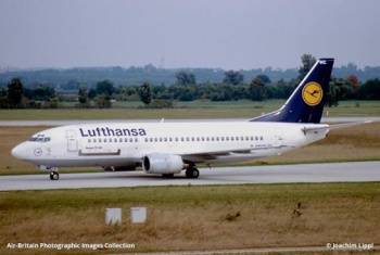 Boeing 737-330QC Lufthansa