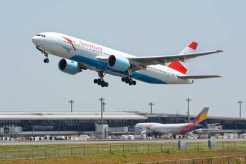 Boeing 777-2Z9(ER) GE Austrian Airlines